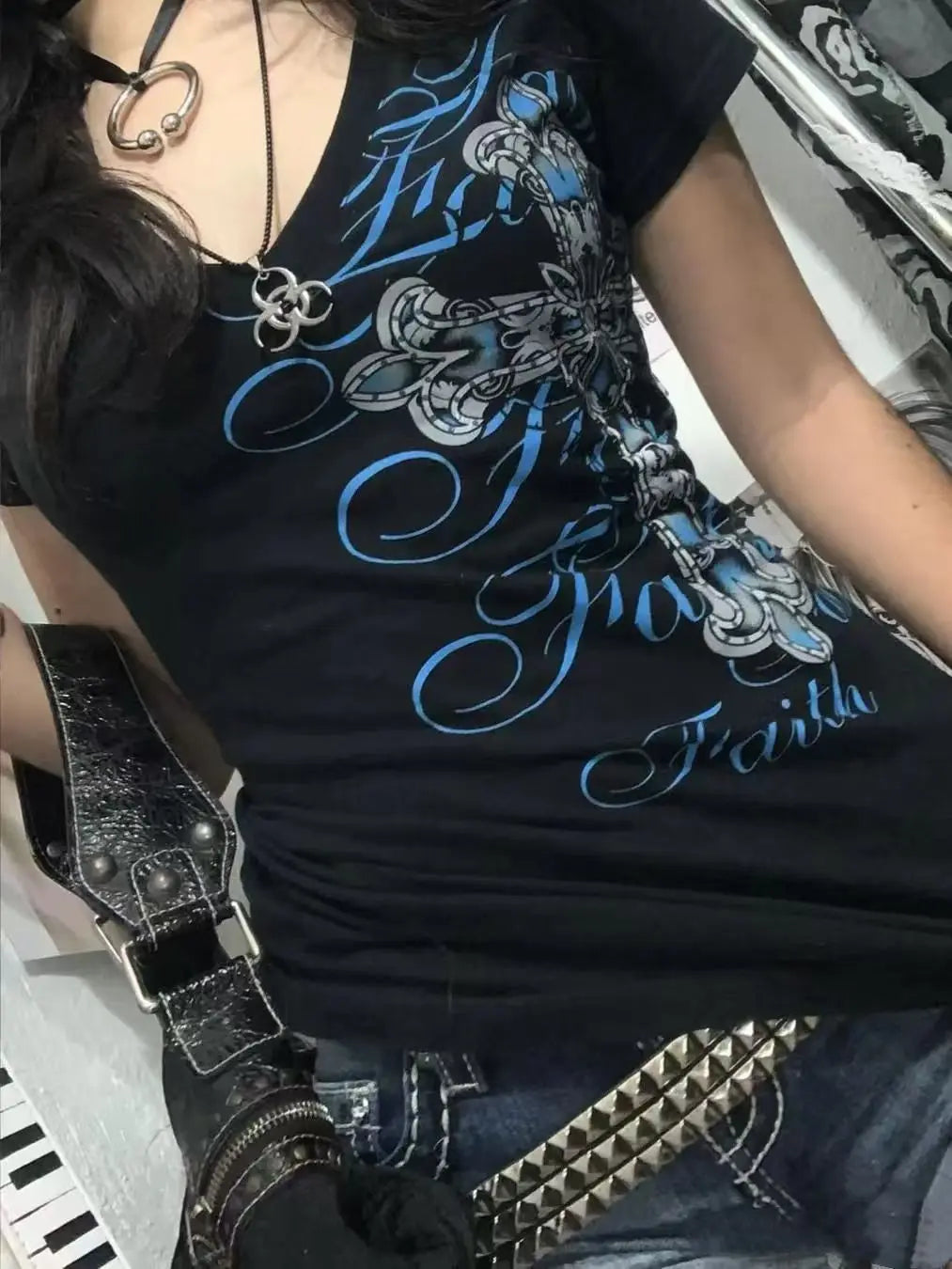 Y2K Gyaru Letter Cross Graphic Tee